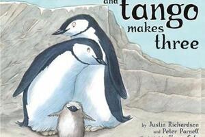 Singapur: Vlasti će spaliti dječju knjigu o dva muška pingvina...
