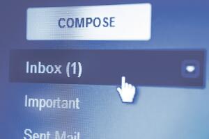 Dropboxova inovativna platforma: Nova generacija e-mailova