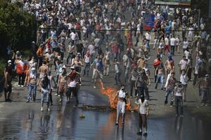 Novi protest: "Makedonija Makedoncima" protiv "Skoplje je srce...