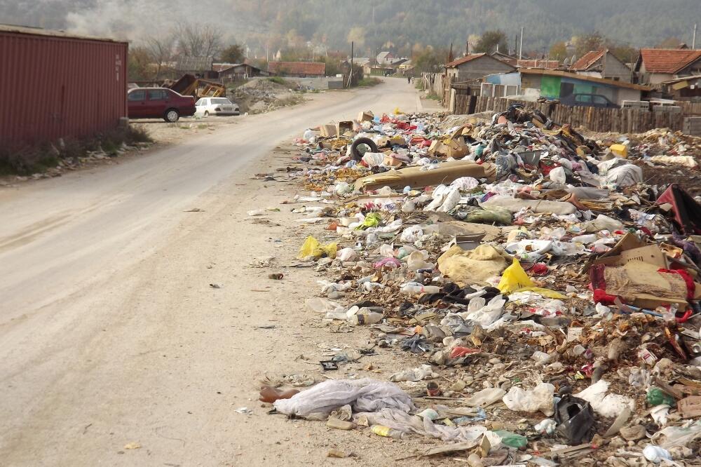 otpad, smeće, Foto: Društvo mladih ekologa Nikšić