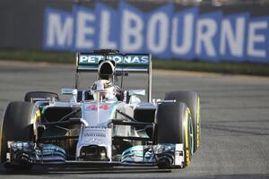 Hamilton najbrži na "Silverstonu"
