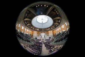 Bundestag: Njemački minimalac 8,5 eura po satu