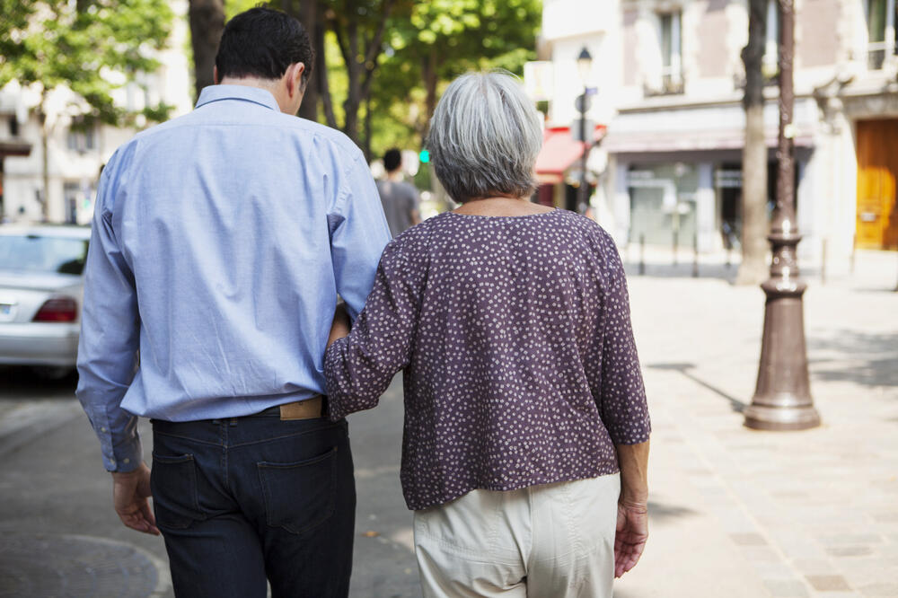 majka i sin, Foto: Shutterstock