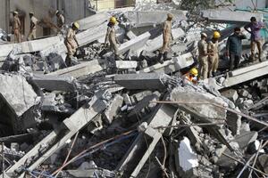 Indija: Broj poginulih u ruševinama zgrade porastao na 60