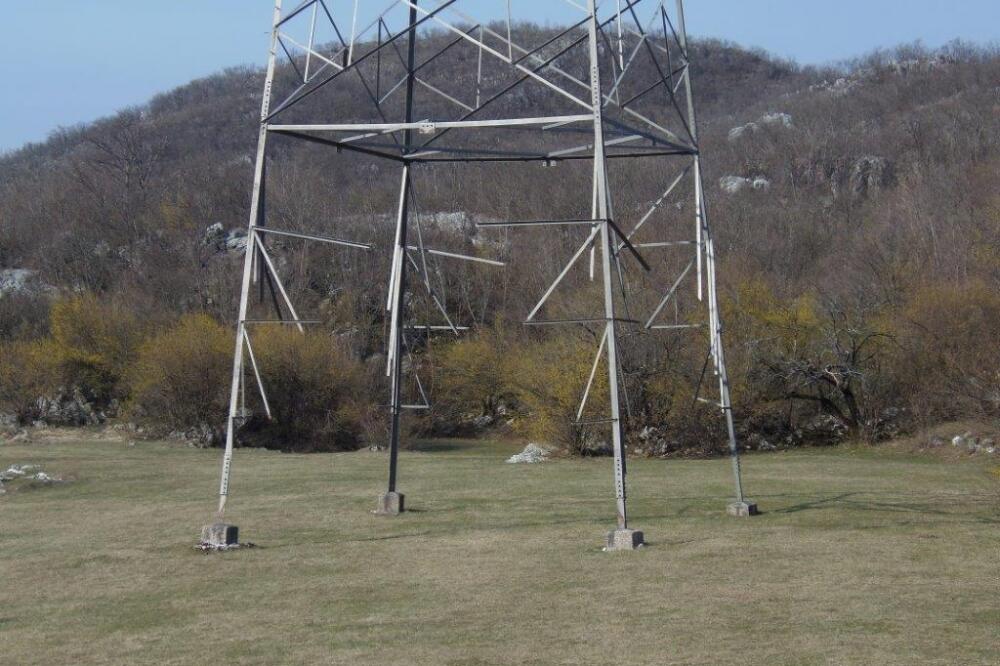 Oštećeni dalekovod, Foto: CGES