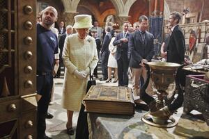 Elizabeta II na snimanju Igre prijestola: Odbila da sjedne na...