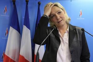 Le Pen nije uspjela da formira poslaničku grupu u EP