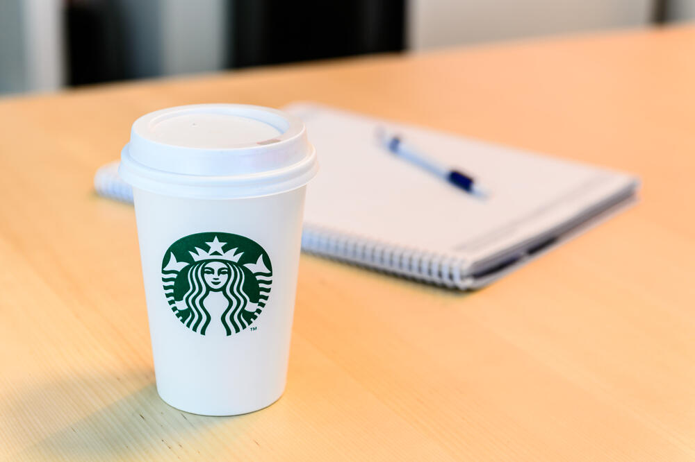 Starbucks, Foto: Shutterstock