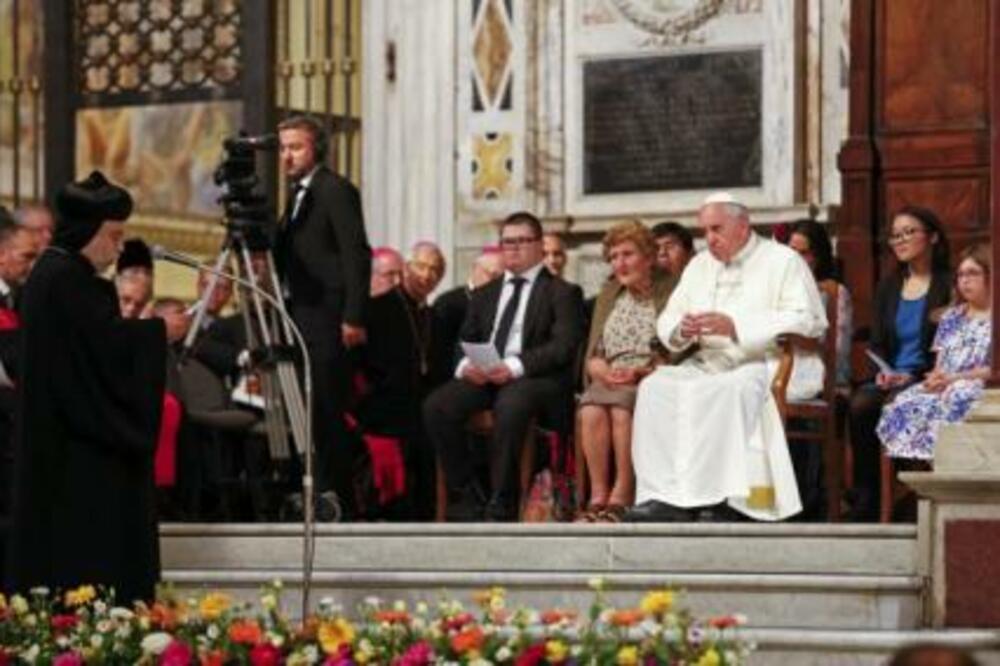 Papa, Sveti Eđidio, Foto: Reuters