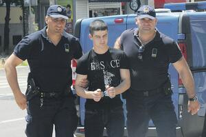 Godina robije za tešku krađu; Sutkinja: Nećete me  prevariti,...