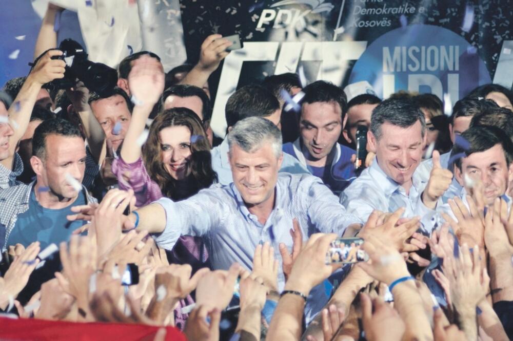 Hašim Tači (novina), Foto: America.aljazeera.net