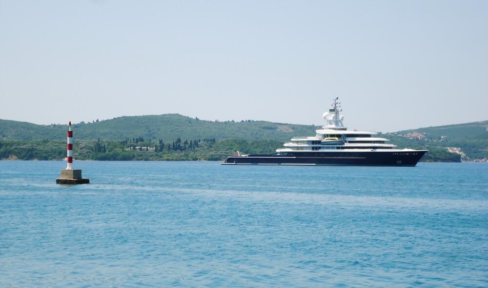 Luna, jahta, Roman Abramovič