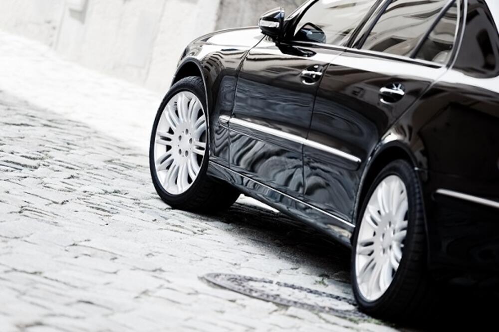 automobil, Foto: Shutterstock