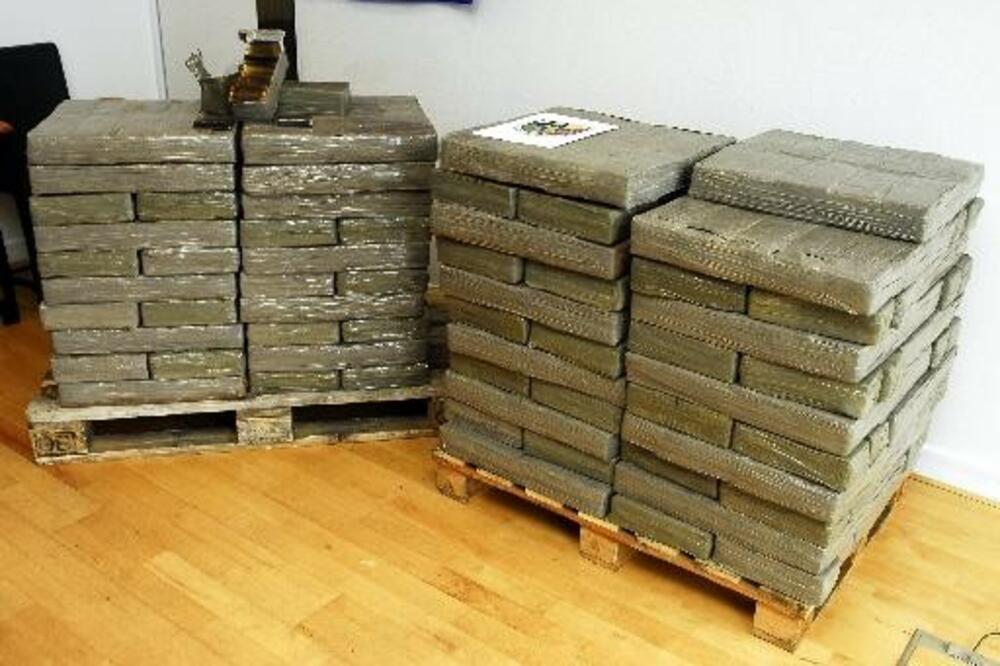 Hašiš 350 kg, Foto: Beta