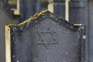 Solun: Oskrnavljeno jevrejsko groblje