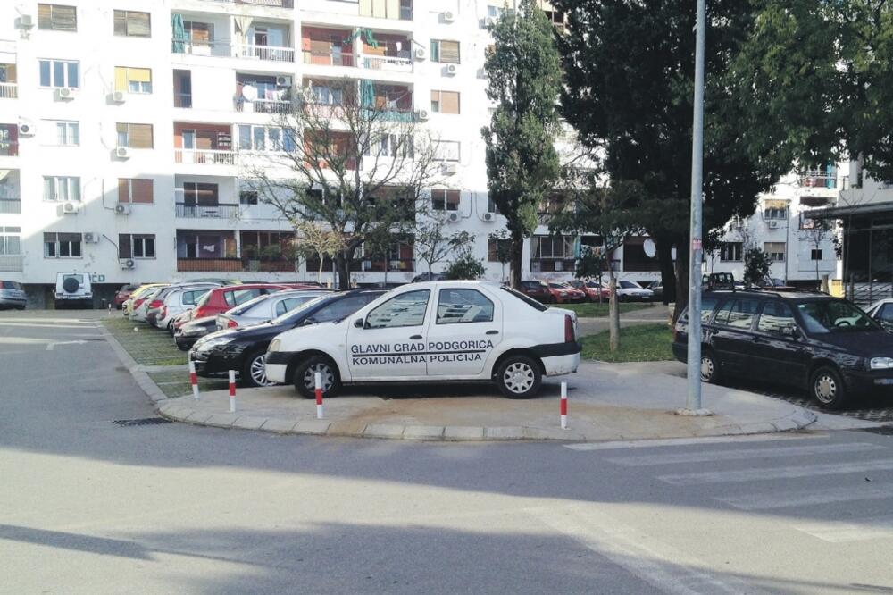 Komunalna policija vozilo, Foto: Čitalac reporter