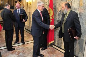 Predlozi za Trinaestojulsku nagradu do 20. juna