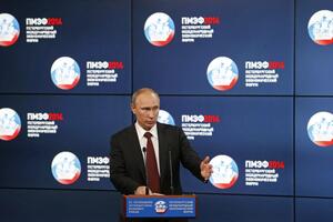 Putin: Smanjićemo broj neefikasnih finansijskih institucija