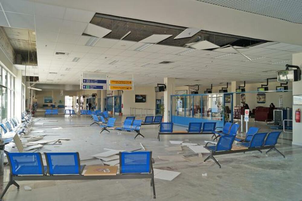 Šteta na aerdromu u Lemnosu, u Grčkoj, Foto: Beta/AP