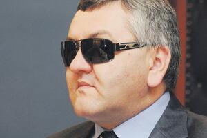 Lacmanović se žali Konjeviću: Sabotiraju nas iz državne uprave