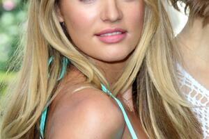 Viktorijin anđeo Kendis Svonpul najljepša žena 2014. po izboru...