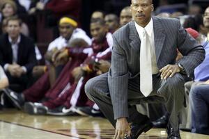 Bajron Skot najbliži klupi Lejkersa