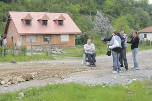 Kolašin: Put pred izbore nasut zemljom