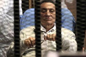 Mubarak osuđen na 3 godine zatvora