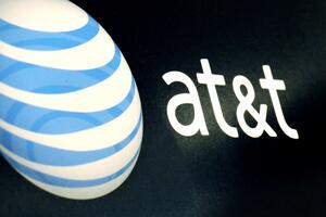AT&T preuzima DirecTV za 48,5 milijardi dolara