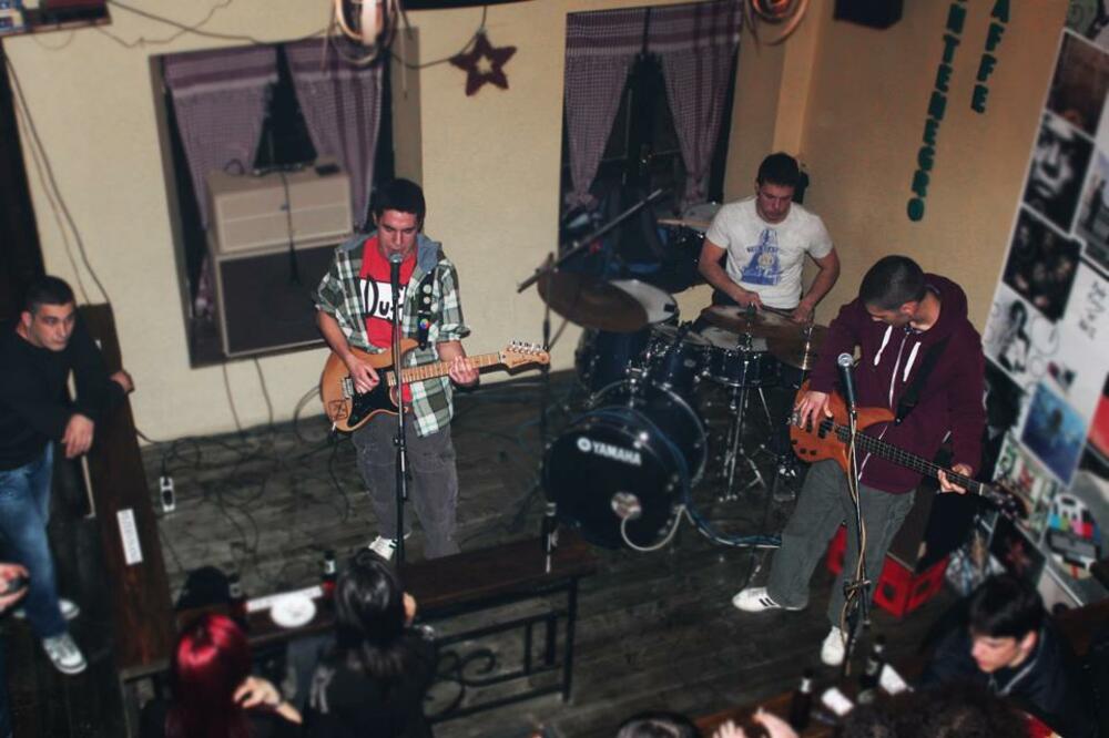 Zoon Politikon, Foto: Facebook