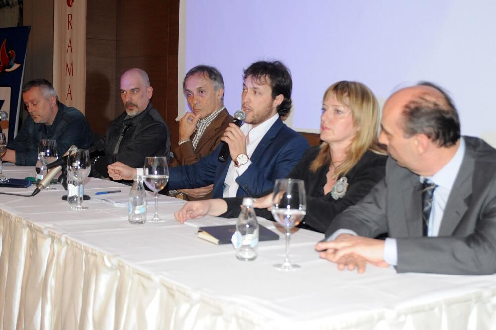 Građanski klub tribina, Foto: Zoran Đurić