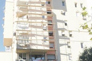 DF: Bloku V potrebni novi trotoari i ulična rasvjeta