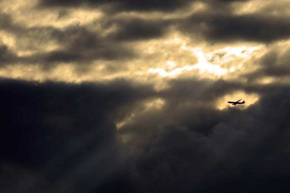 Vrijeme, Oblaci, Avion,, Foto: Beta/AP