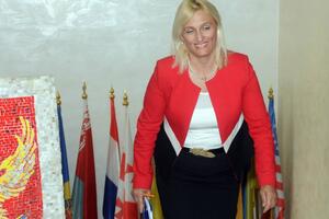 Jasavić: Pozitivna ne razmišlja da uđe u Vladu