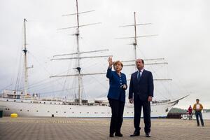 Merkel i Oland: Nema žurbe oko izbora novog šefa EK
