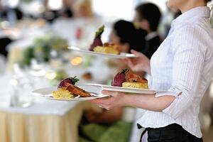 Nema zastoja u izdavanju radnih dozvola strancima