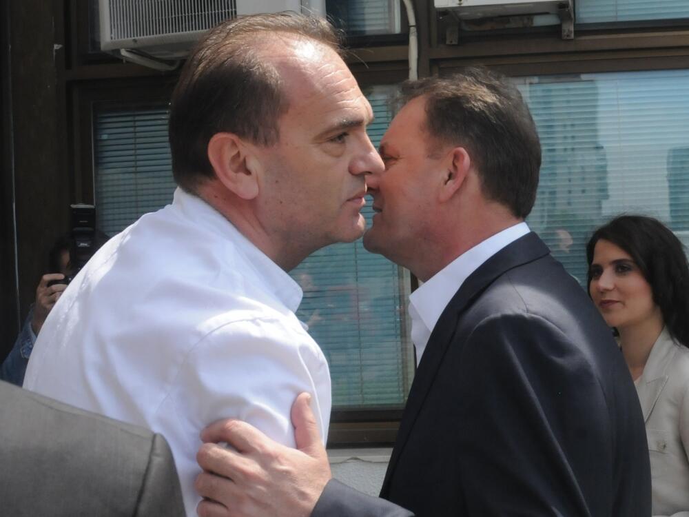 Nebojša Kavarić, Slavoljub Stijepović