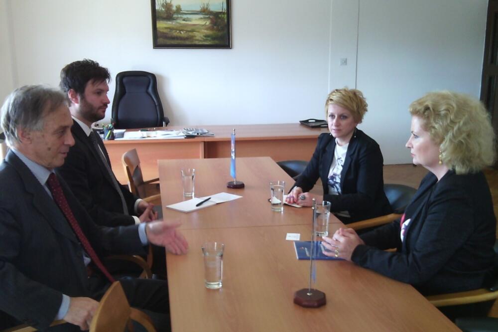 Miodrag Lekić, Julija Fini, Foto: Demokratski front