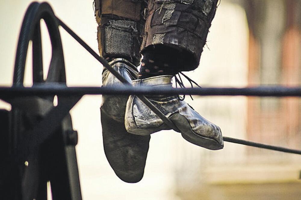 Paula Petričević kolimna (novina), Foto: En.wikipedia.org