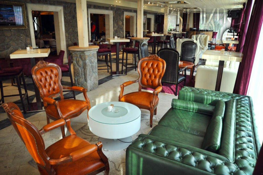 Imanje knjaz Podgorica, Foto: Grimizna kugla