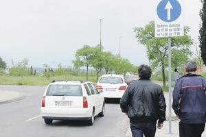 Podgorica: Mnogi vozači ne mare za znak i propise kod Krivog mosta