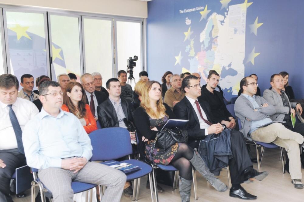 Pljevlja, debata, Foto: Savo Prelević