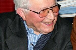 Umro Tadeuš Ruževič