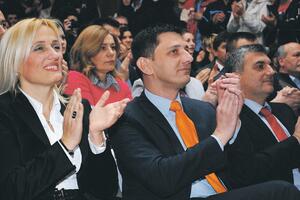 Pozitivna odlaže kongres