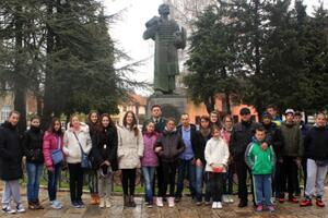 Djeca crnogorskih iseljenika iz Vojvodine u posjeti Cetinju