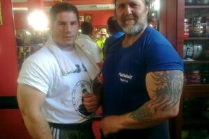 Podgoričanin Kika: Imam najveći obim ruke u Evropi!