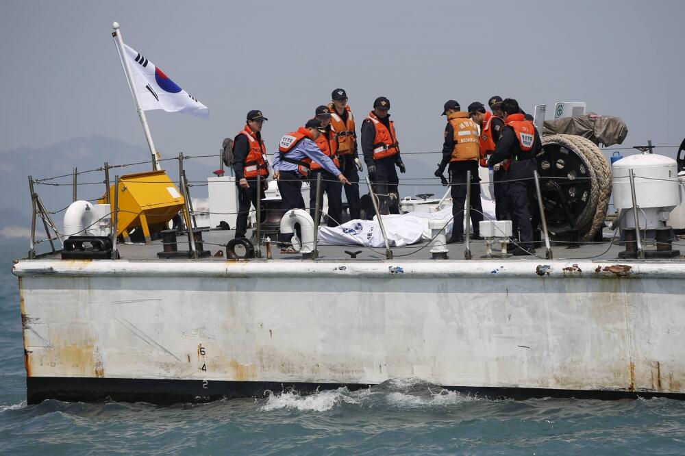 Južna Koreja, brodolom, Foto: Reuters