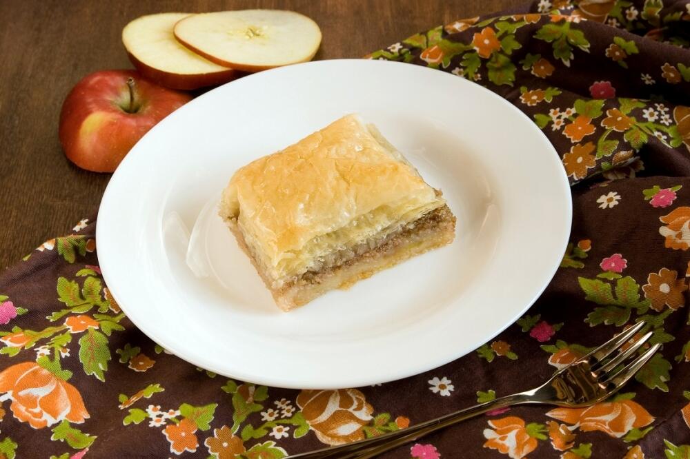 Baklava sa jabukama, Foto: Shutterstock