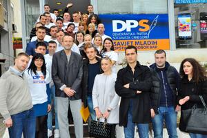 Mladi DPS Bar: Predvodimo omladinu grada