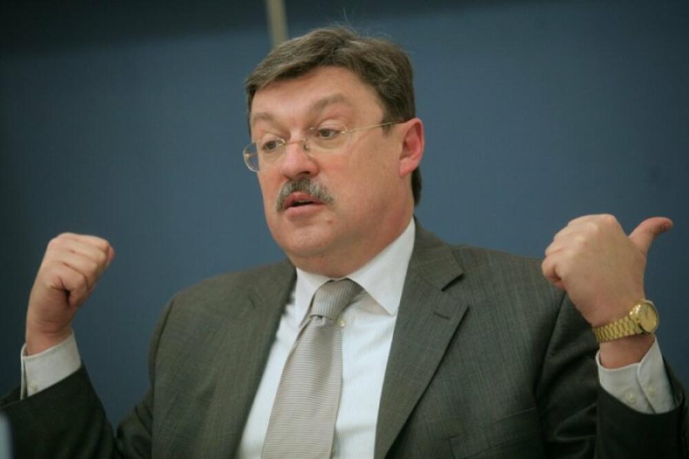 Predrag Simić, Profesor Fakulteta političkih nauka, Foto: Beta